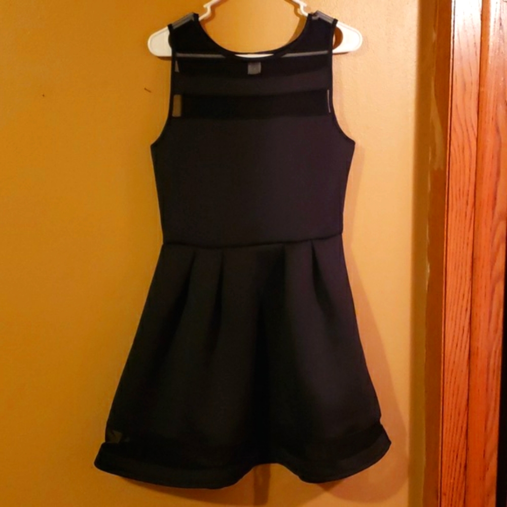 NWOT Hot Gal Dress